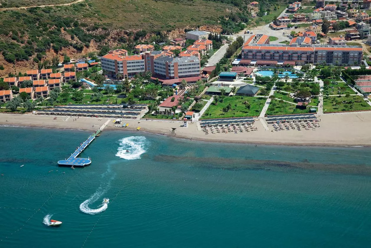 CLUB YALI_SHABAVIZ (7).jpg